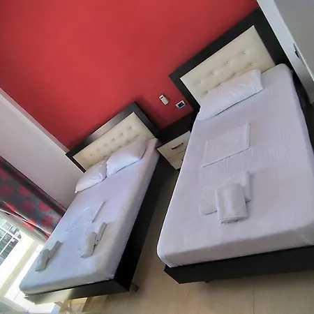 Piazza Hotel 3*