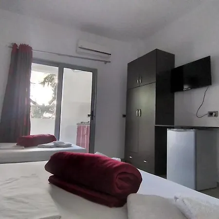 Piazza Hotel